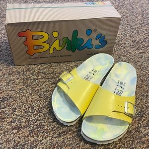 Birki’s Catalina sandals lemon patent